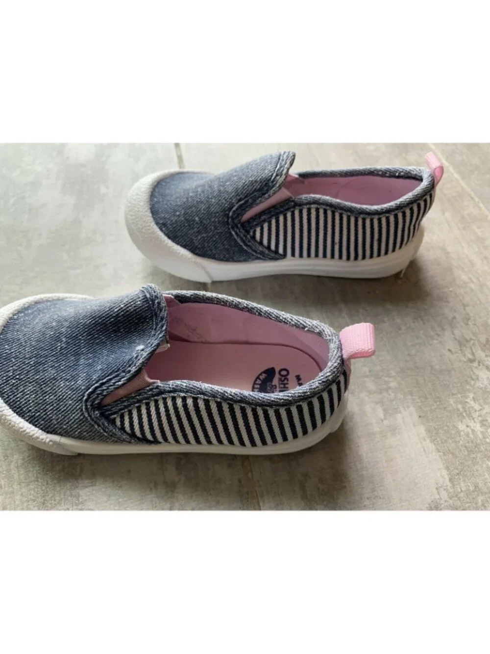 OshKosh B'gosh Toddler Girl's Colorblock Slip On Shoes Reinforced Toe EUC 10